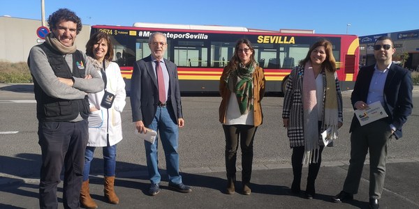 El Ayuntamiento lleva la línea 39 de Tussam hasta la sede de la Fundación Psicopediatría de Sevilla en Palmete e impulsa mejoras en el entorno para garantizar la accesibilidad universal de los usuarios de este centro y la seguridad vial