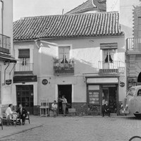 Plaza de la Encarnación esquina a la calle José Gestoso. 1953-1955 ©ICAS-SAHP, Fototeca Municipal de Sevilla, fondo Arquitectura Civil Sevillana