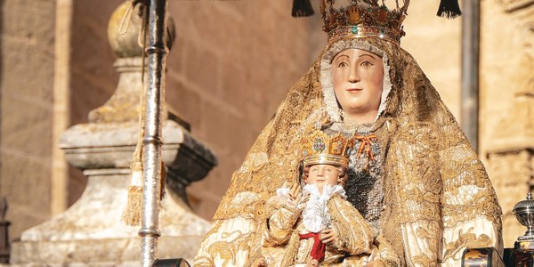 El Ayuntamiento prepara un dispositivo especial para la Virgen de los Reyes con un importante refuerzo en TUSSAM y Lipasam