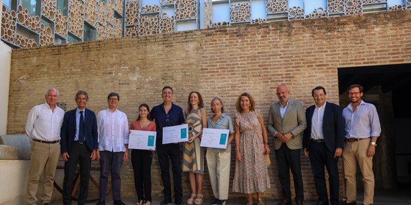 Raquel Barrionuevo y Enrique Caetano ganan el I concurso internacional Escultura urbana cerámica ‘Ariane’, del Ayuntamiento y Aedas Home