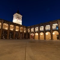 CLAUSTRO DE NOCHE