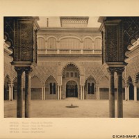 08.Sevilla.- Alcázar – Patio de las Doncellas. ©ICAS-SAHP, Biblioteca