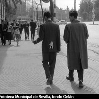 Día de los Santos Inocentes en la actual Avenida de la Constitución. 1959 ©ICAS-SAHP, Fototeca Municipal de Sevilla, fondo Gelán 