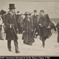 El príncipe Iroyasu Fushimi, primo del emperador Meiji, visitó Sevilla en marzo de 1910. Chaves Rey publicó un folleto detallando los pormenores de esta estancia imperial en nuestra ciudad. ©ICAS-SAHP, Hemeroteca Municipal de Sevilla, Blanco y Negro, nº 984.