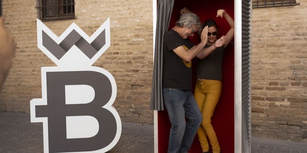 La Bienal de Flamenco dedica la víspera de su inauguración a Paco de Lucía con varios momentos consagrados a su memoria y obra